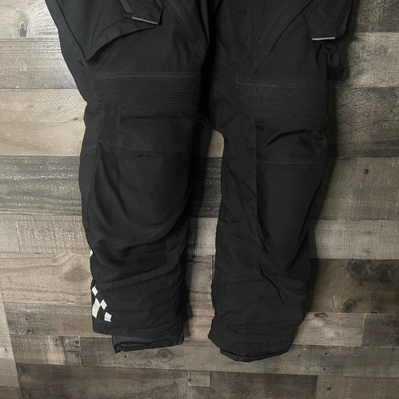 SOLD Scorpion Yosemite Pants XXL - Picture 3 of 6